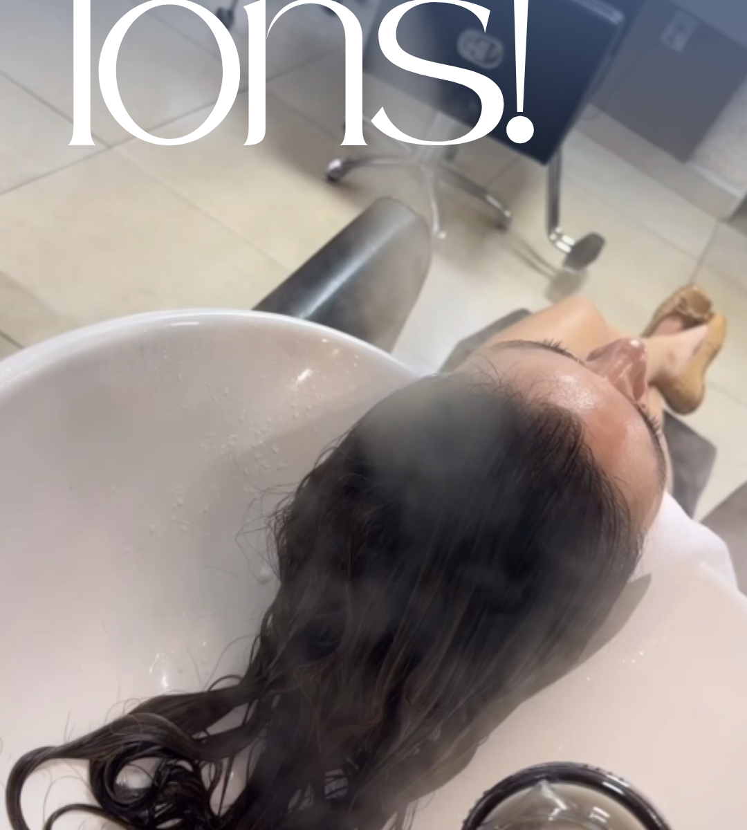 Hidratação com vapor de ion A ação do ozônio pode fortalecer as ligações de proteína no cabelo, deixando os fios mais resistentes, além de rejuvenescer os fios que envelhecem e perdem espessura.