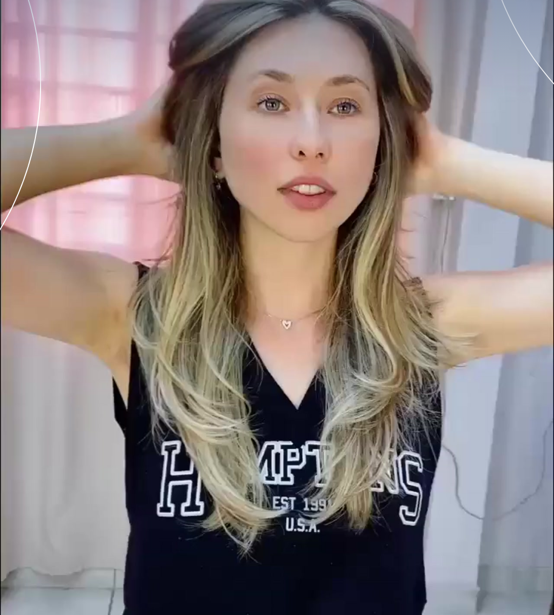 Promoção de corte. Nada como um bom corte para realçar sua beleza e cuidar da saúde dos fios. A melhor oportunidade para transformar seu visual é aqui!