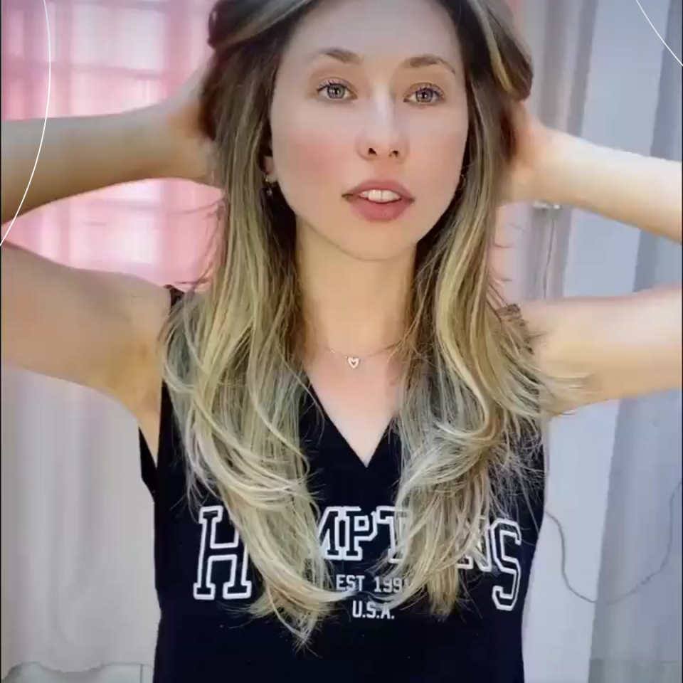 Promoção de corte. Nada como um bom corte para realçar sua beleza e cuidar da saúde dos fios. A melhor oportunidade para transformar seu visual é aqui!