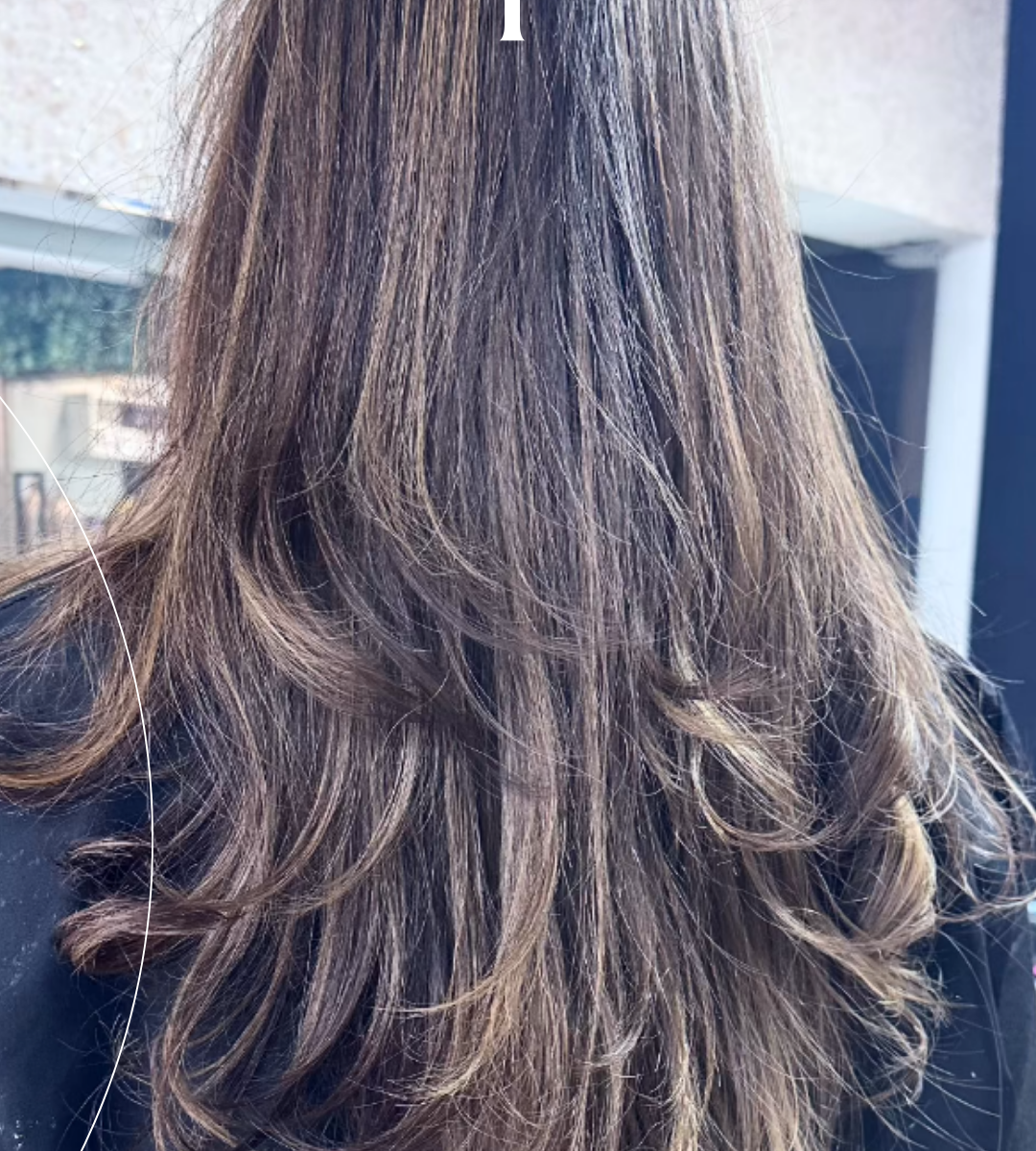 Transformação completa. Processo, técnica e cuidado trabalhando juntos para entregar esse brilho! ilumina e valoriza o movimento natural do fio.