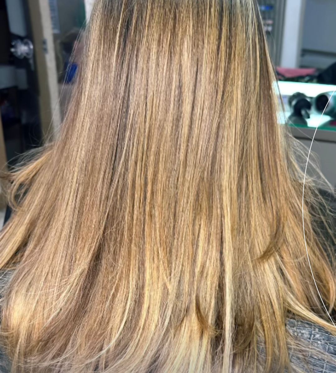 Mechas + iluminação. Iluminação estratégica para realçar movimento e profundidade! A junção perfeita entre técnica e leveza! Cabelo Luminoso