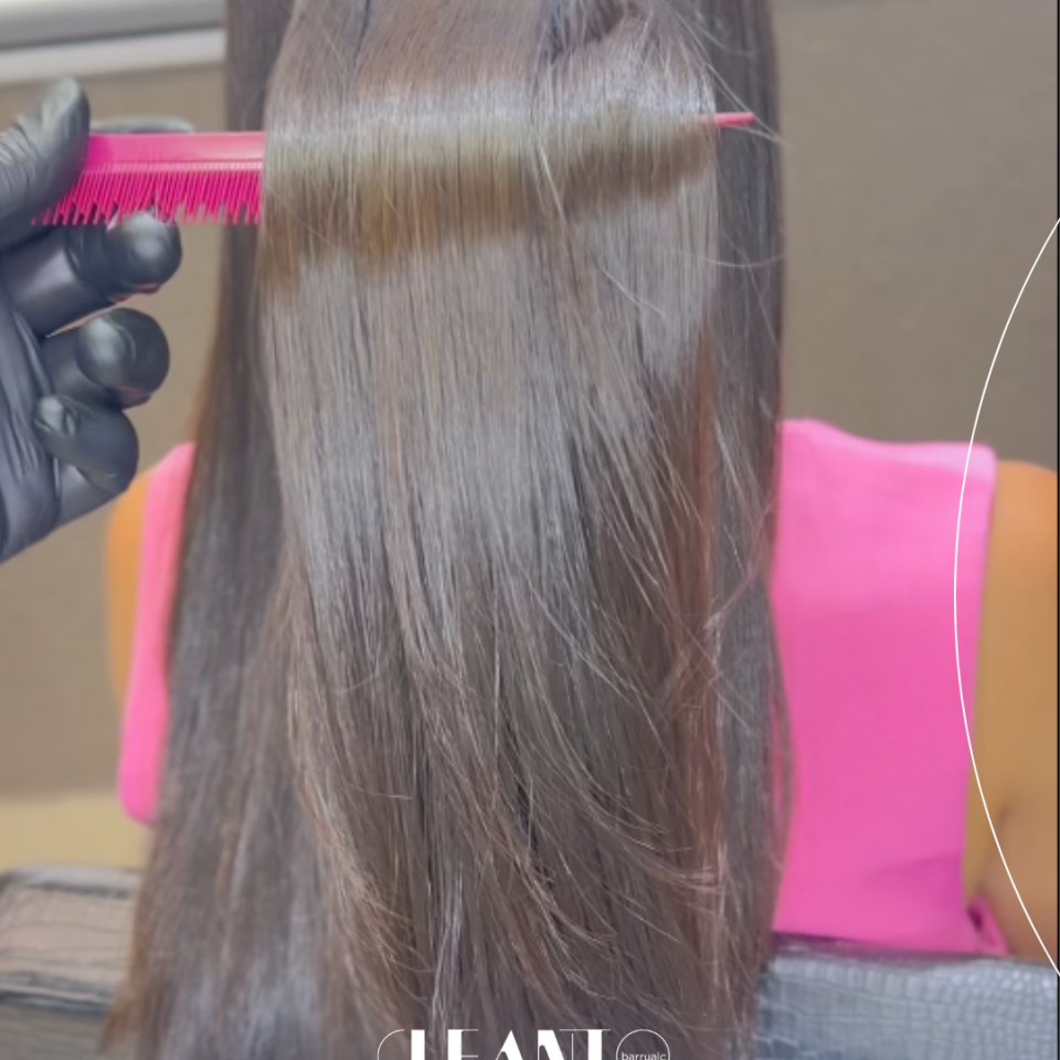 Realinhamento térmico. O realinhamento térmico vai além da estética. Ele facilita a rotina e devolve tempo para o que realmente importa.