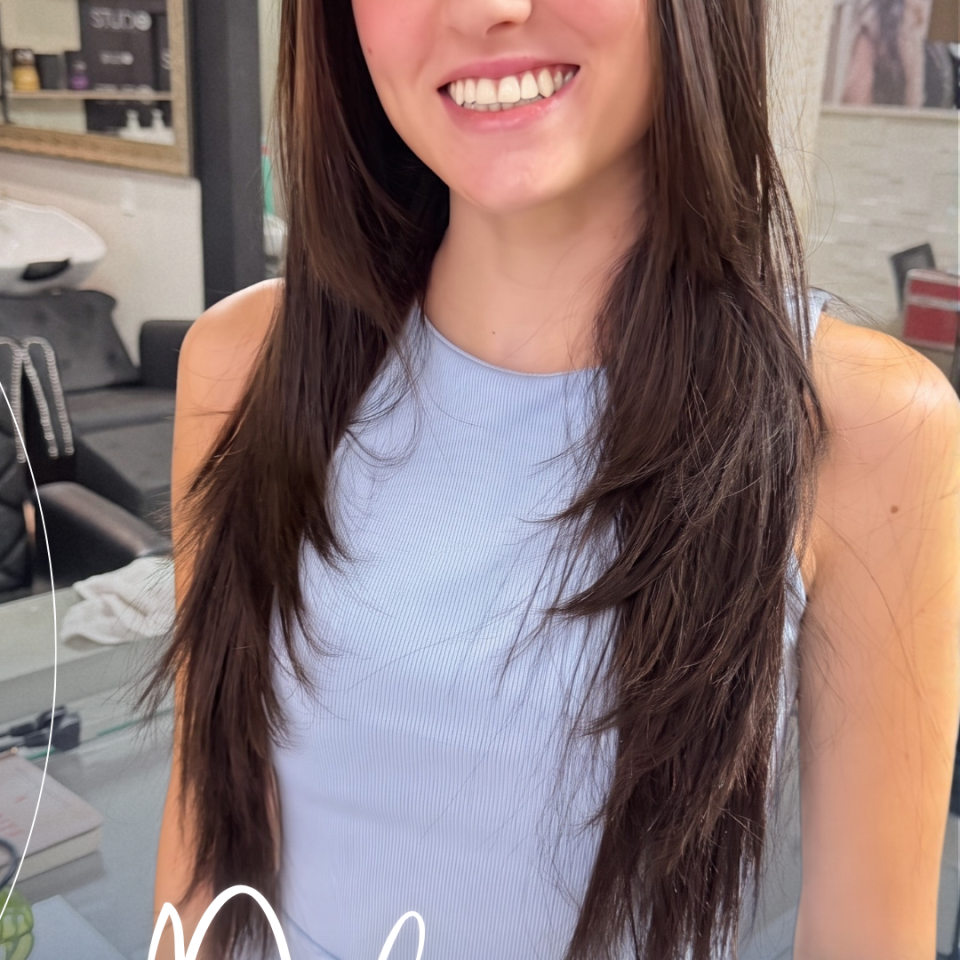 Mais alinhamento, mais cuidado no acabamento. Quando o cabelo ganha alinhamento, o visual inteiro sente a diferença.